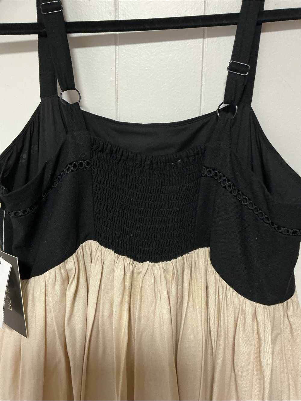 Taylor Dresses - Picture 5 of 5